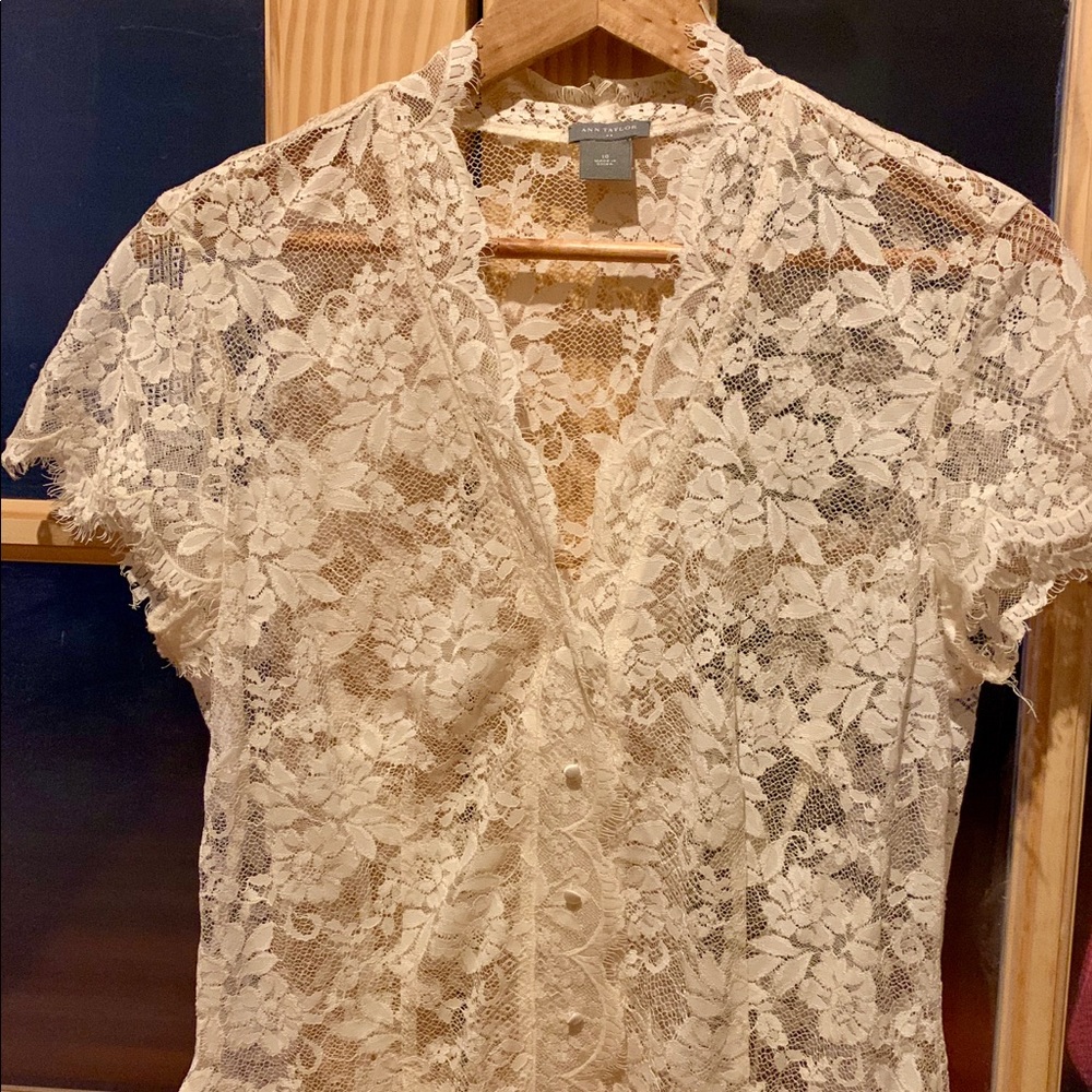 Romantic lace blouse in size 10